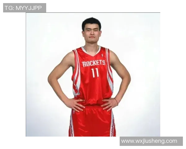 姚明走步争议引发的篮球规则讨论与运动员技术发展的深度分析 姚明走步争议引发的篮球规则讨论与运动员技术发展的深度分析