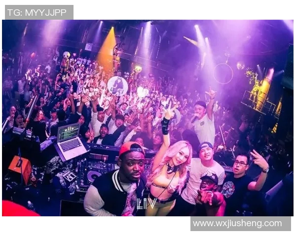 姚明在上海舞动人生展现篮球与舞蹈的完美结合与激情碰撞 姚明在上海舞动人生展现篮球与舞蹈的完美结合与激情碰撞