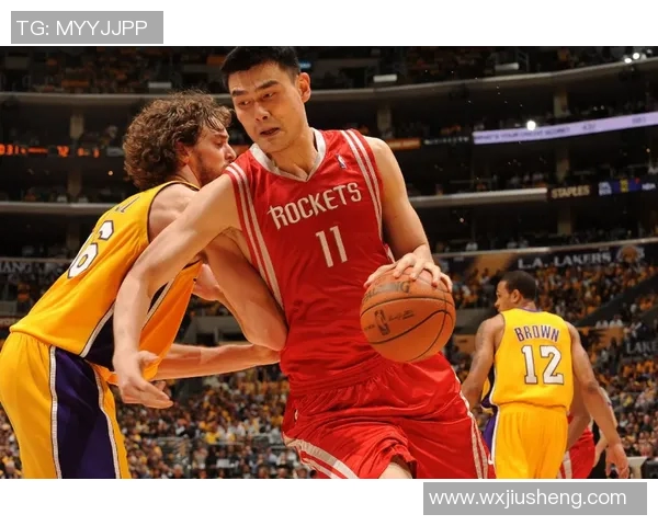 姚明抖手背后的故事与篮球精神的传承与启示